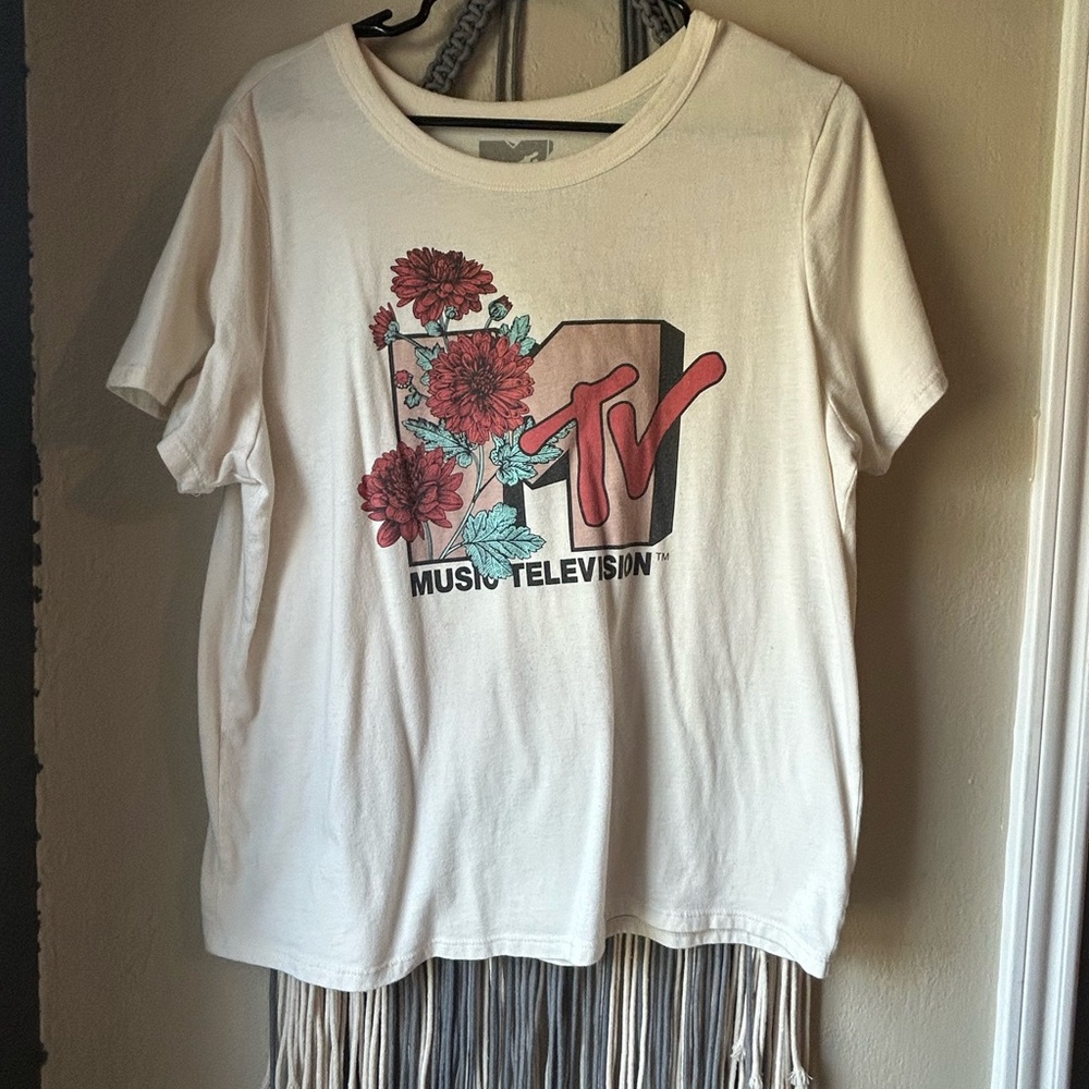 MTV Cream Logo Tee